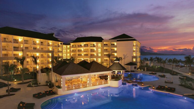 SESMB_POOL at NIGHT_2A