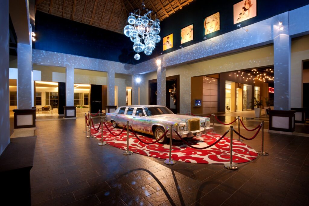 HRHC_Punta_Cana_Madonna_Lobby