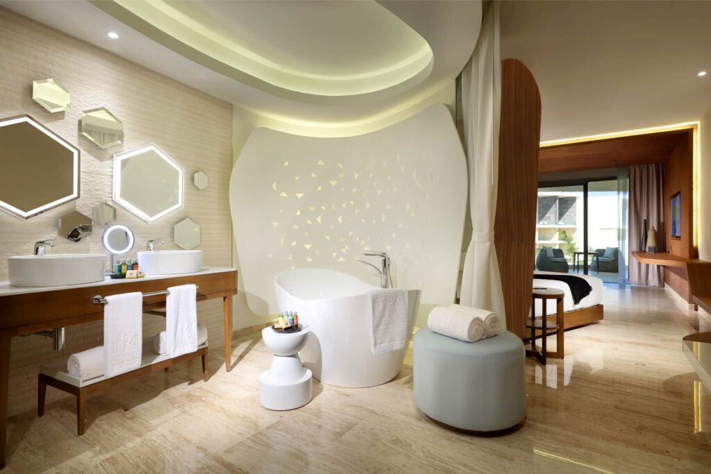 TRS-Coral-Hotel-Junior-Suite-ocean-view2