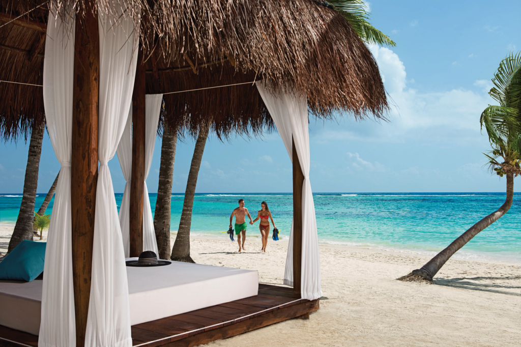 SEARM-EXT-Couple-Snorkeling-2A-CB