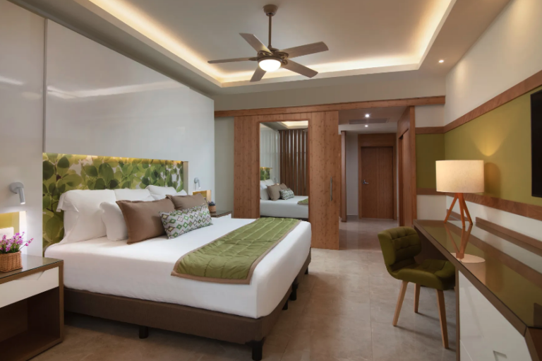 Premium Junior Suite Pool View (Family Friendly)</p>
<p>