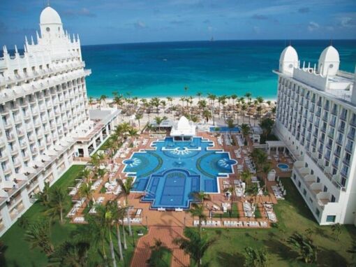 Bird's eye view of Hotel Riu Palace in Aruba