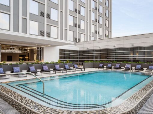 ar-miacd-rooftop-pool-- Classic-Hor